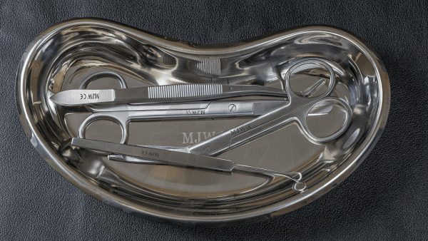 MJW-Medical-Instruments-Surgical-Kidney-Tray-2